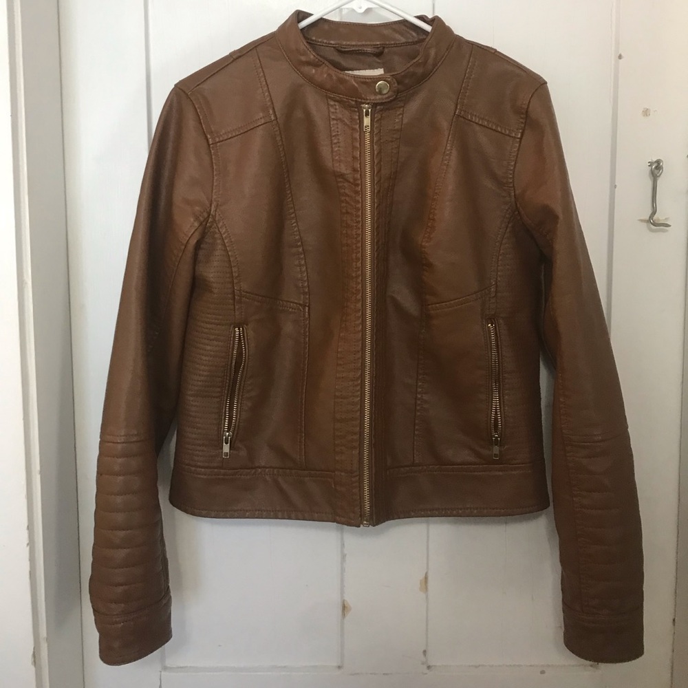 Size M faux leather jacket